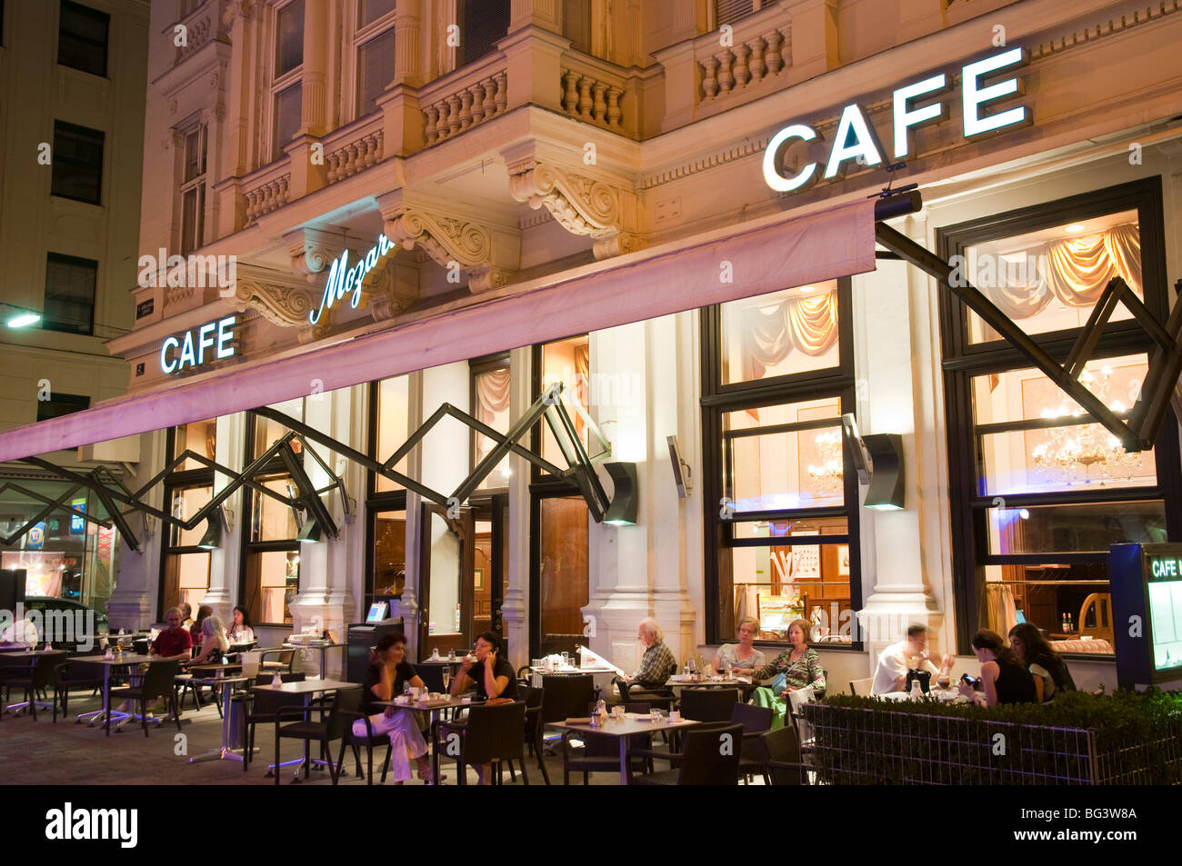 Cafe Mozart Wien Osterreich Cafe Mozart Vienna Austria Stock Photo Alamy