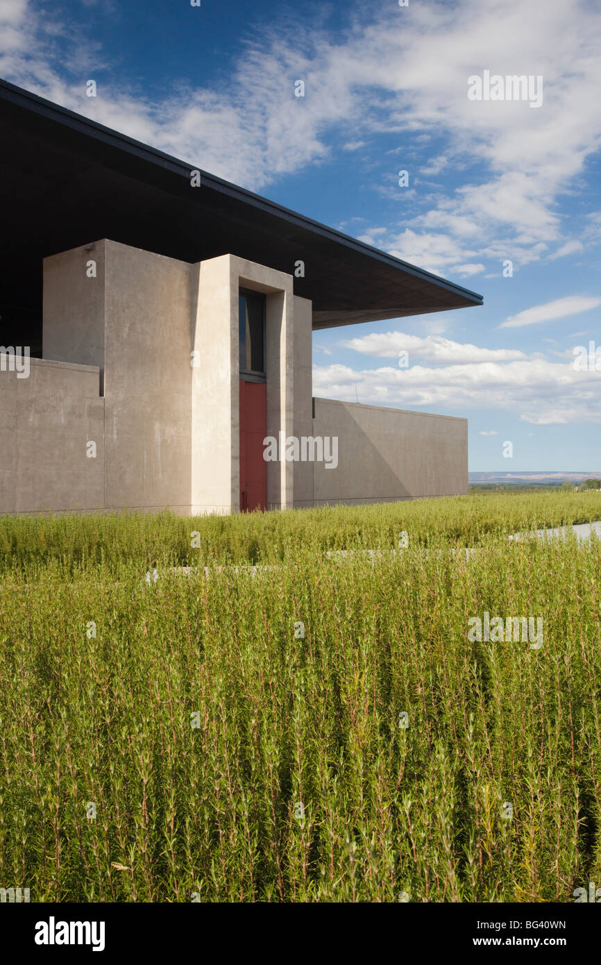 Argentina, Mendoza Province, San Carlos, Bodega O. Fournier boutique winery, exterior Stock Photo