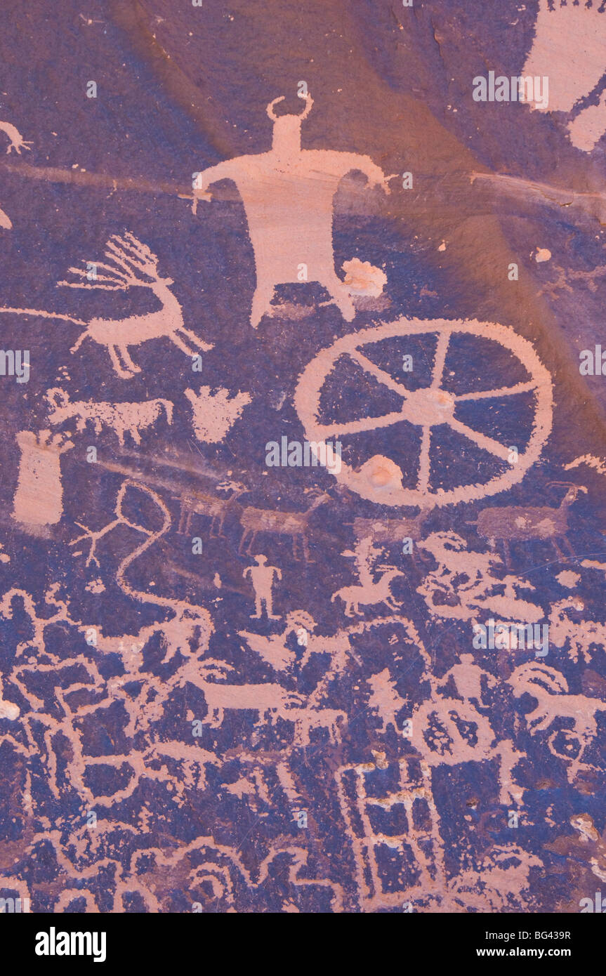 USA, Utah, Newspaper Rock State Historical Monument beside Canyonlands