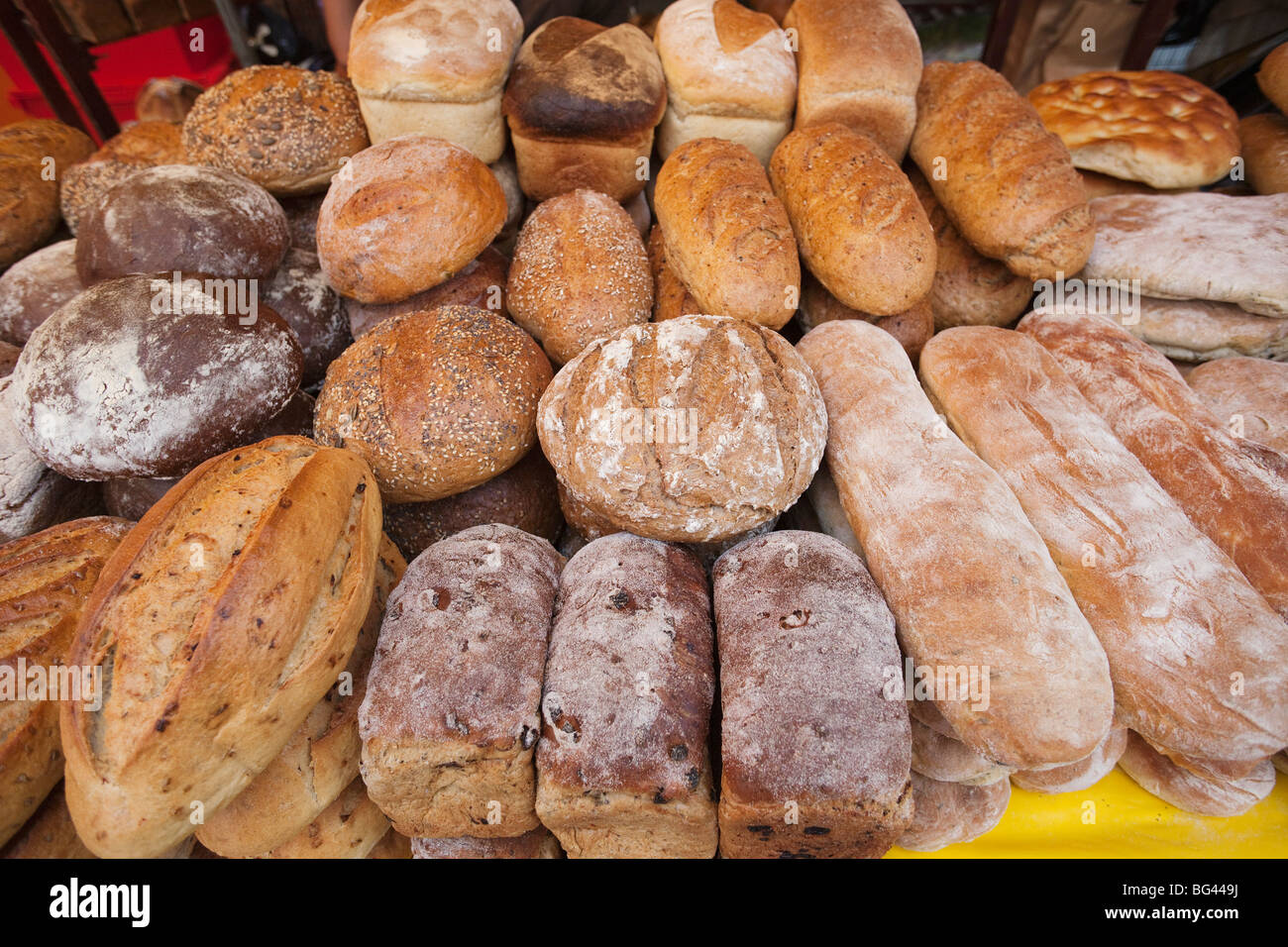 England, London, Southwark, Borough Market, Bakery, Bread Display Stock ...