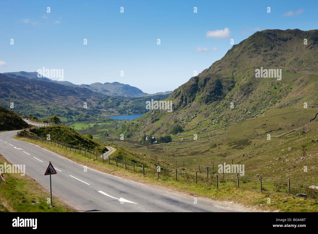Wales, Gwynedd, Empty Road in Snowdonia National Park Stock Photo