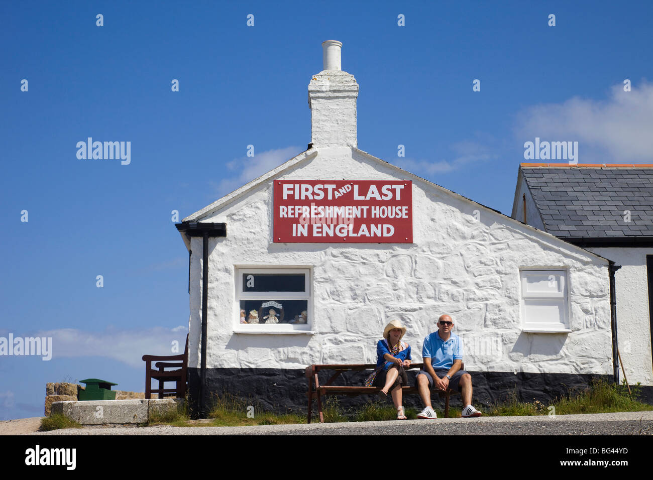 England, Cornwall, Lands End, First and Land Refreshment House in England Stock Photo