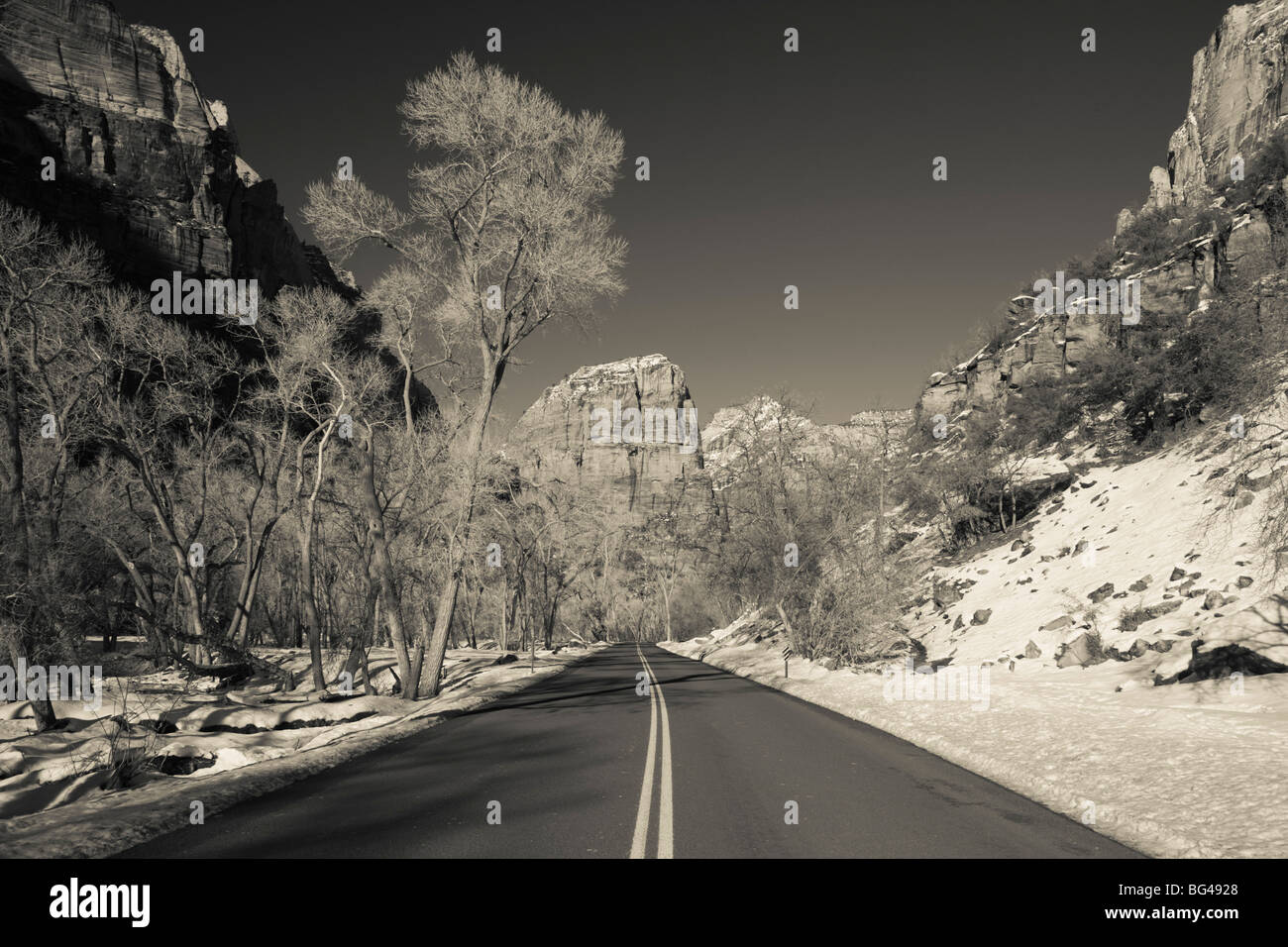 Zion canyon scenic drive hires stock photography and images Alamy