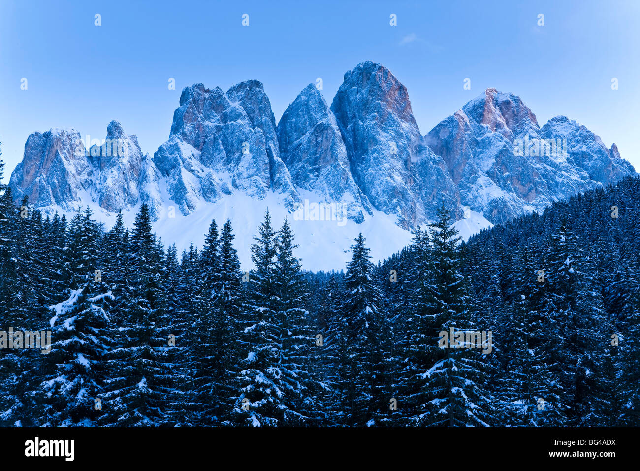 Le Odle Group, Geisler Spitzen (3060m), Val di Funes, Italian Dolomites mountains, Trentino-Alto Adige, South Tirol, Italy Stock Photo