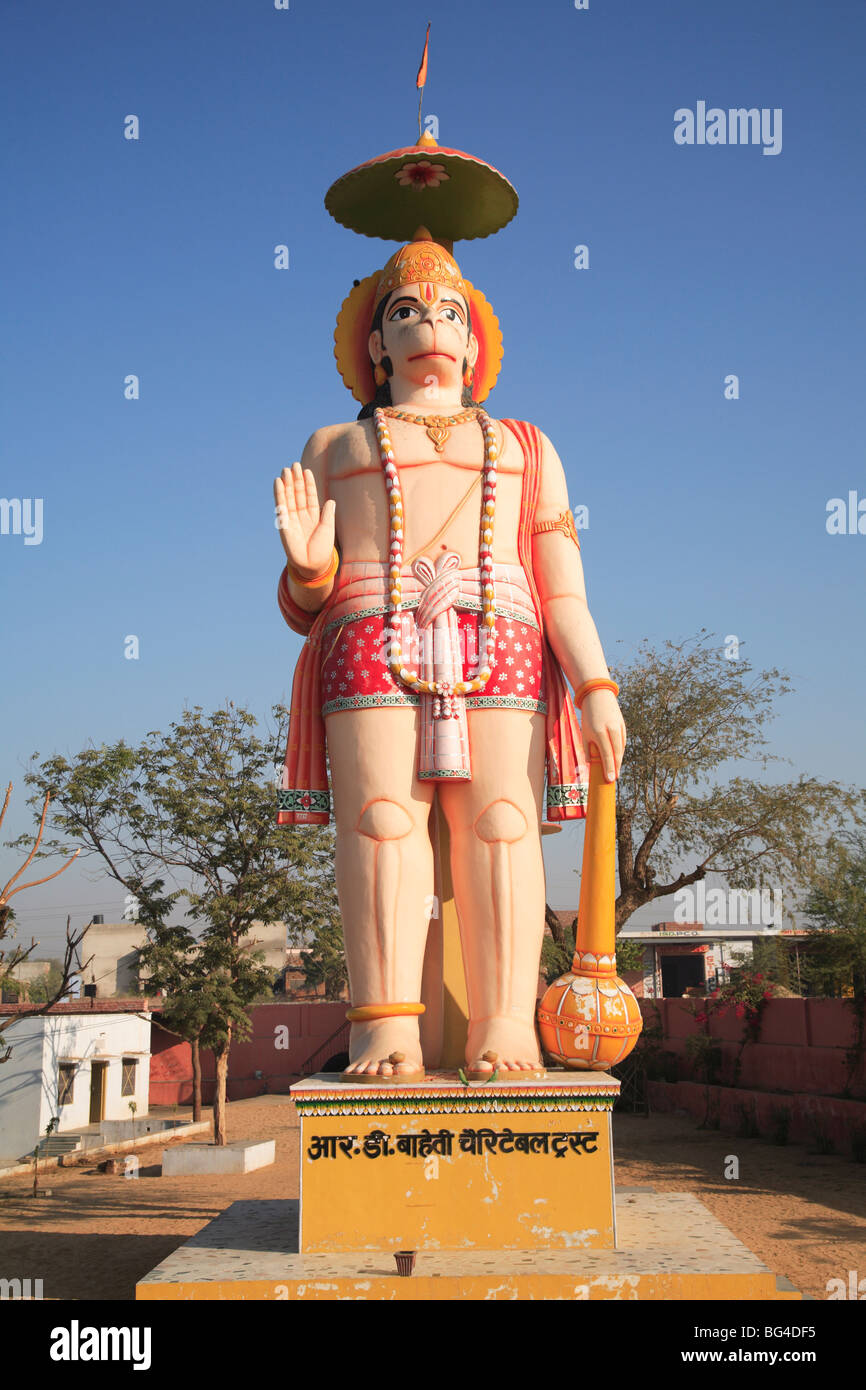 Giant statue of the Monkey God Hanuman, along the Jaipur to Agra ...