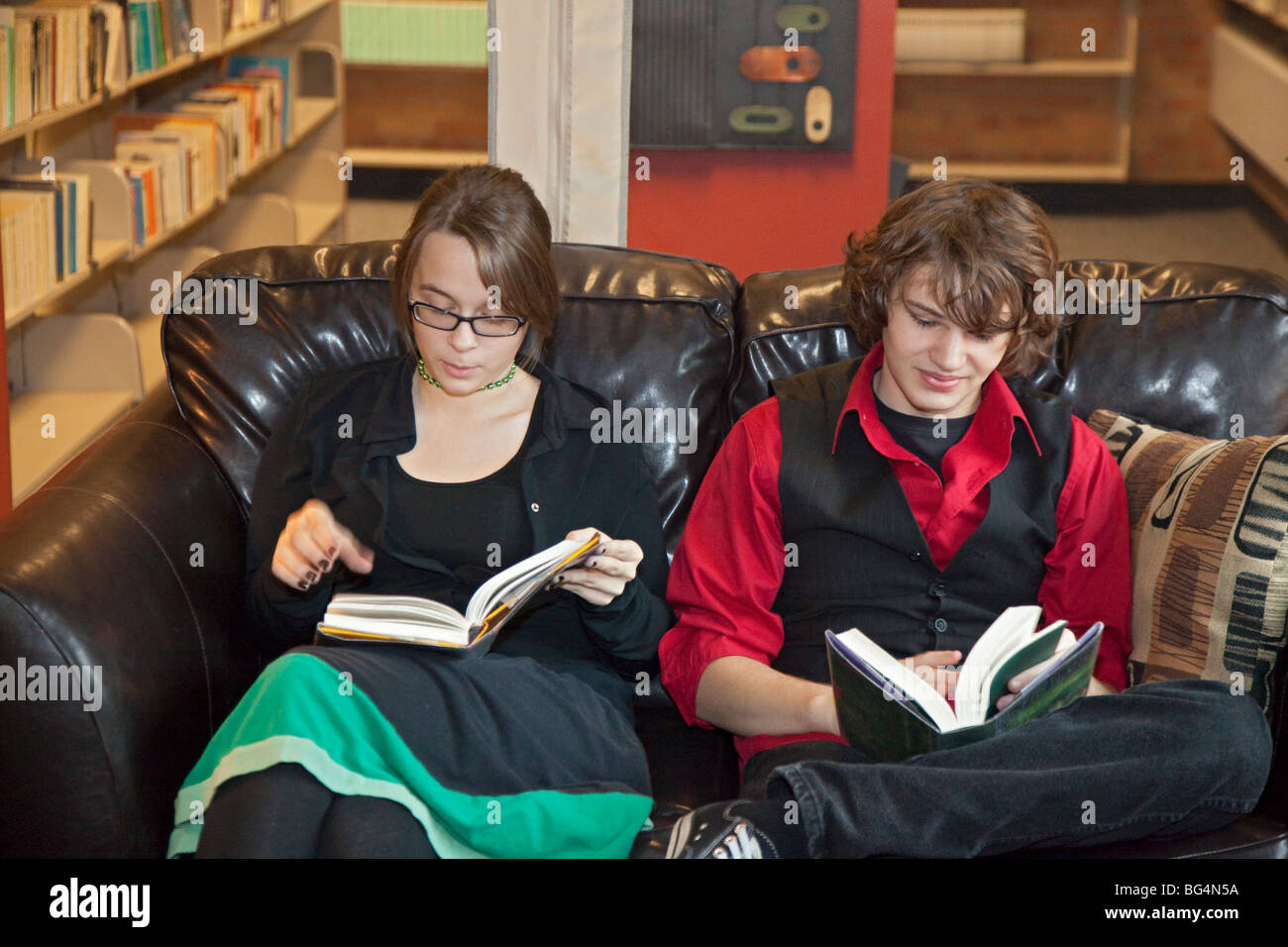 St. Clair Shores, Michigan - Students read books in the media center (library) at Lake Shore High School. Stock Photo