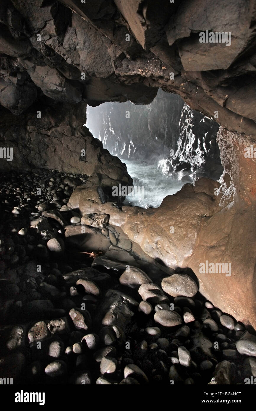 Portcoon cave, Giant's Causeway, County Antirm Stock Photo
