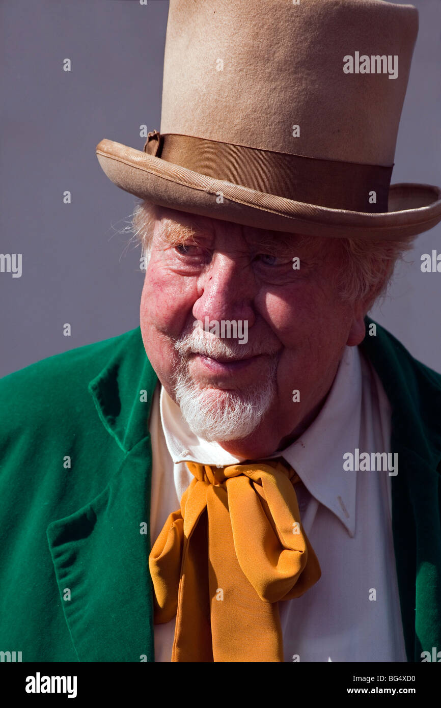1800s man top hat hi-res stock photography and images - Alamy