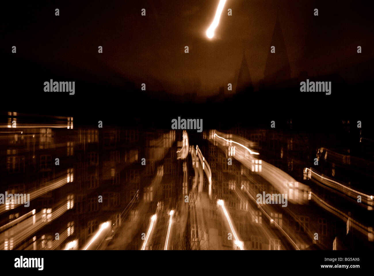 City nightlife hurry hi-res stock photography and images - Alamy