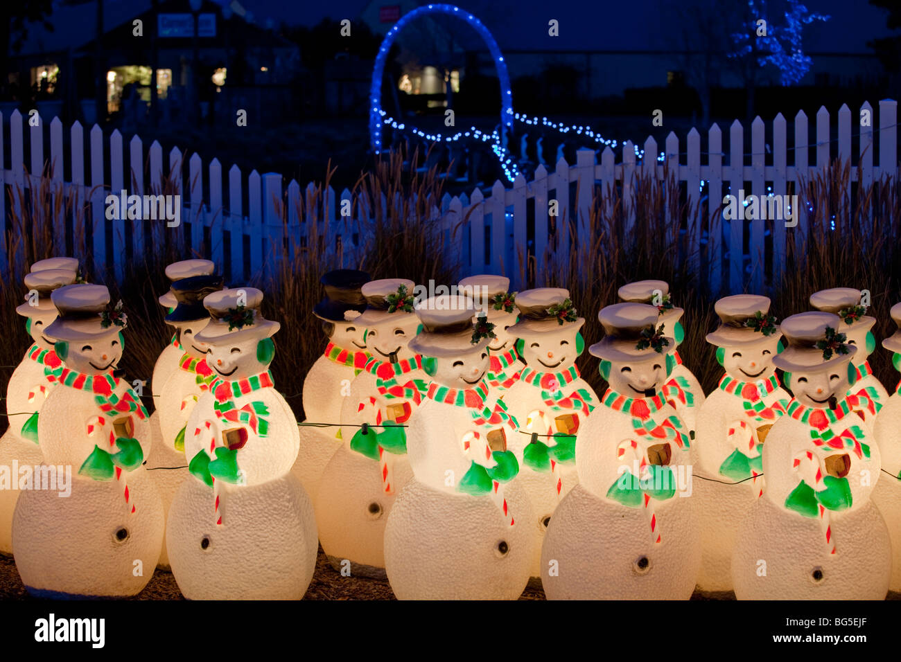 Lighted Snowman Stock Photos Lighted Snowman Stock Images Alamy