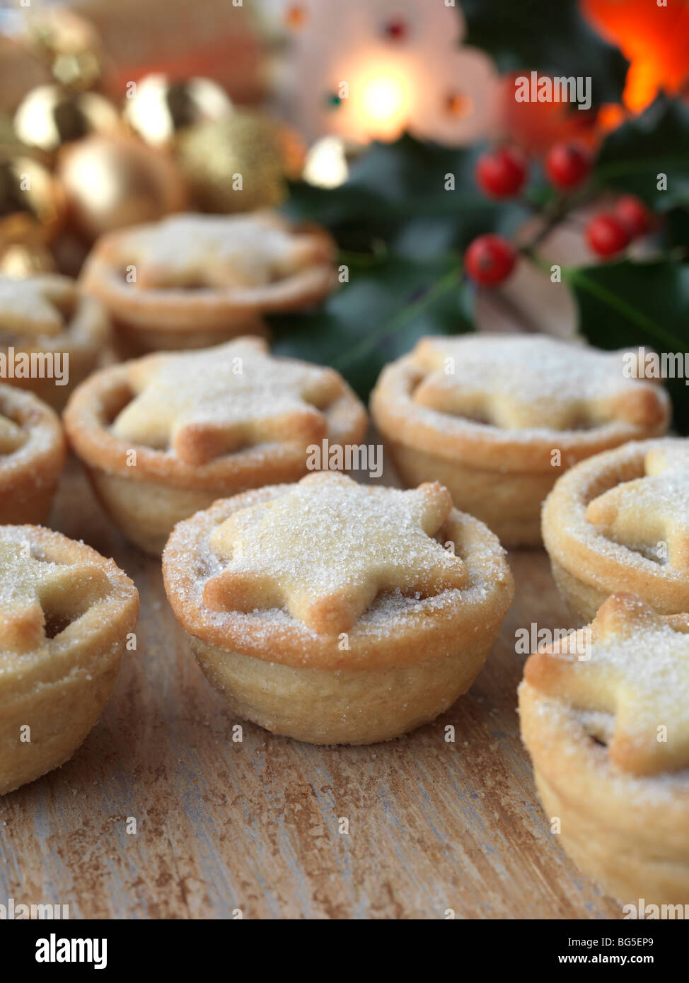Star mince pies Stock Photo - Alamy
