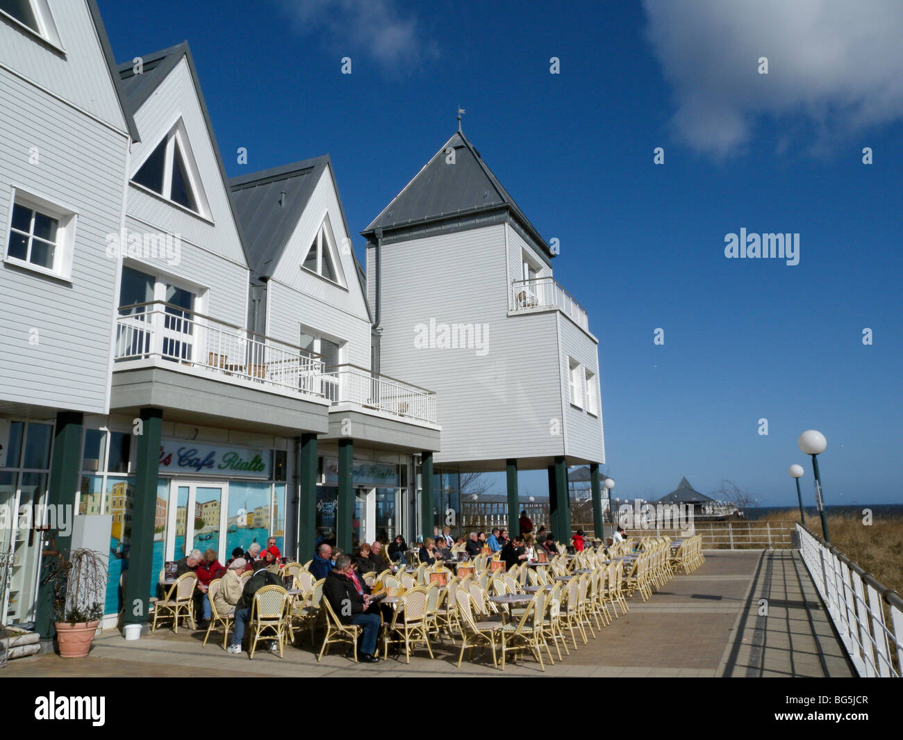 Cafe auf Seebrücke, Heringsdorf, Insel Usedom, MecklenburgVorpommern
