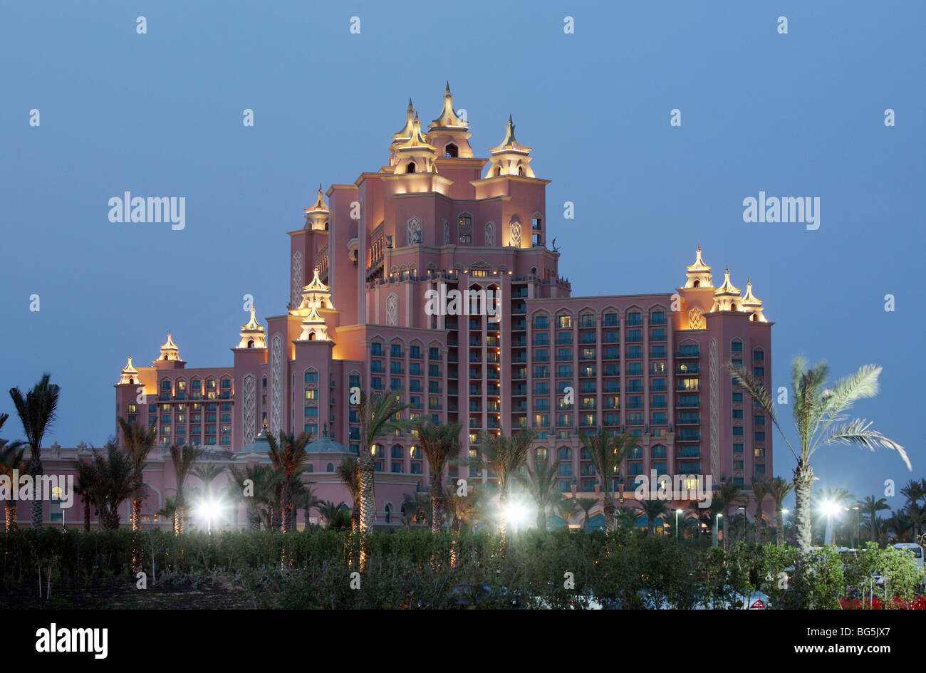 Hotel Atlantis in the evening, Dubai, United Arab Emirates Stock Photo