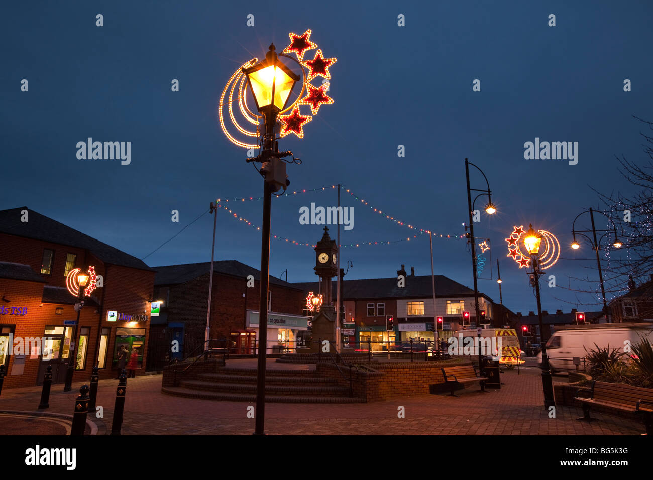 Cheshire, Stockport, Reddish, Houldsworth Square Christmas lighting Stock Photo
