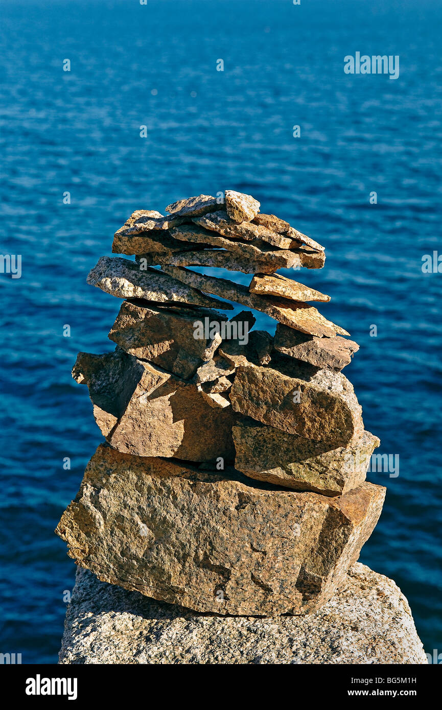 Cairn by the sea Stock Photo - Alamy