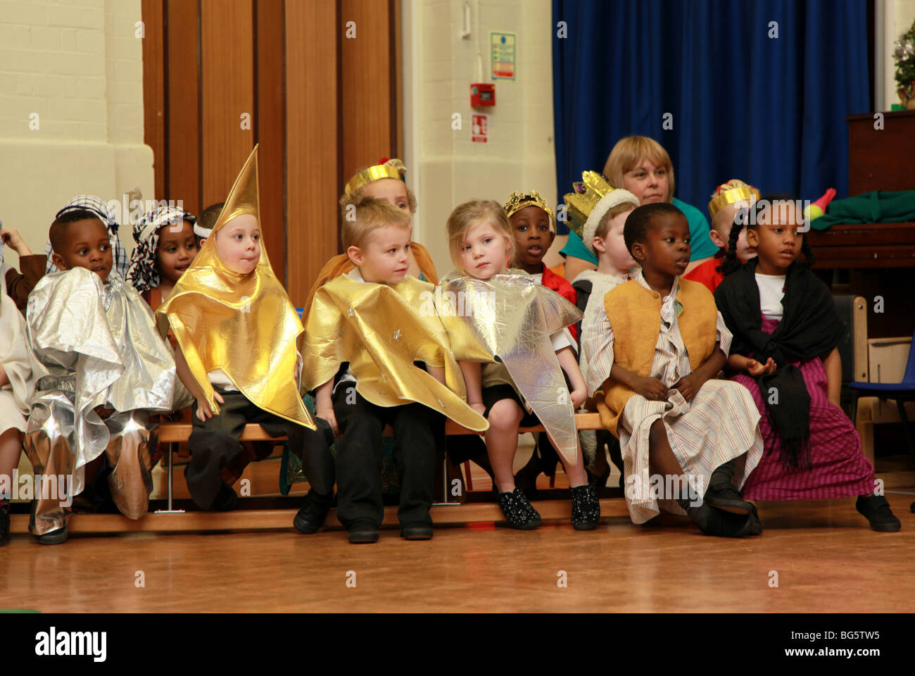Children's Nativity Play Stock Photo Alamy