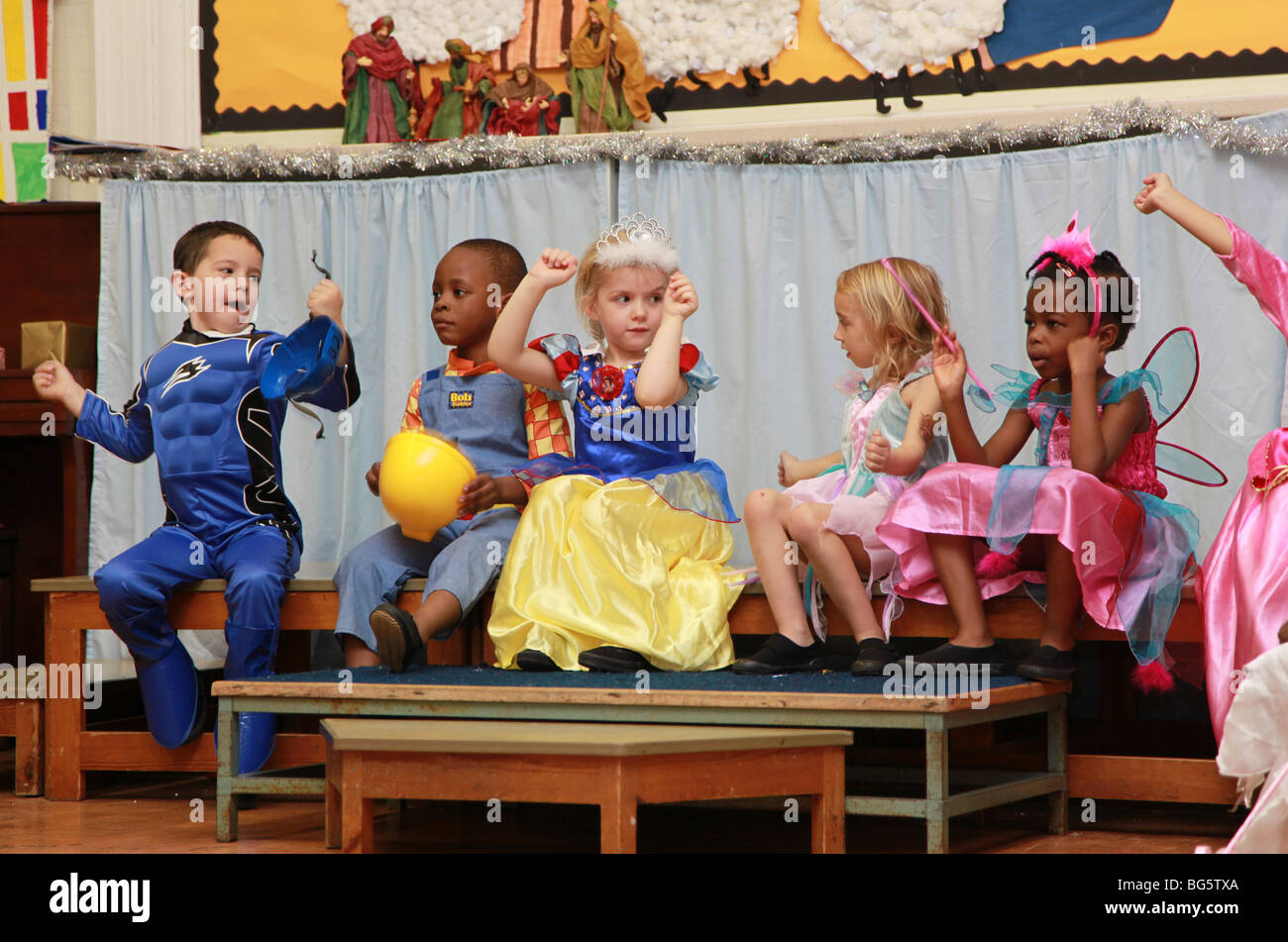 Children's Nativity Play Stock Photo Alamy