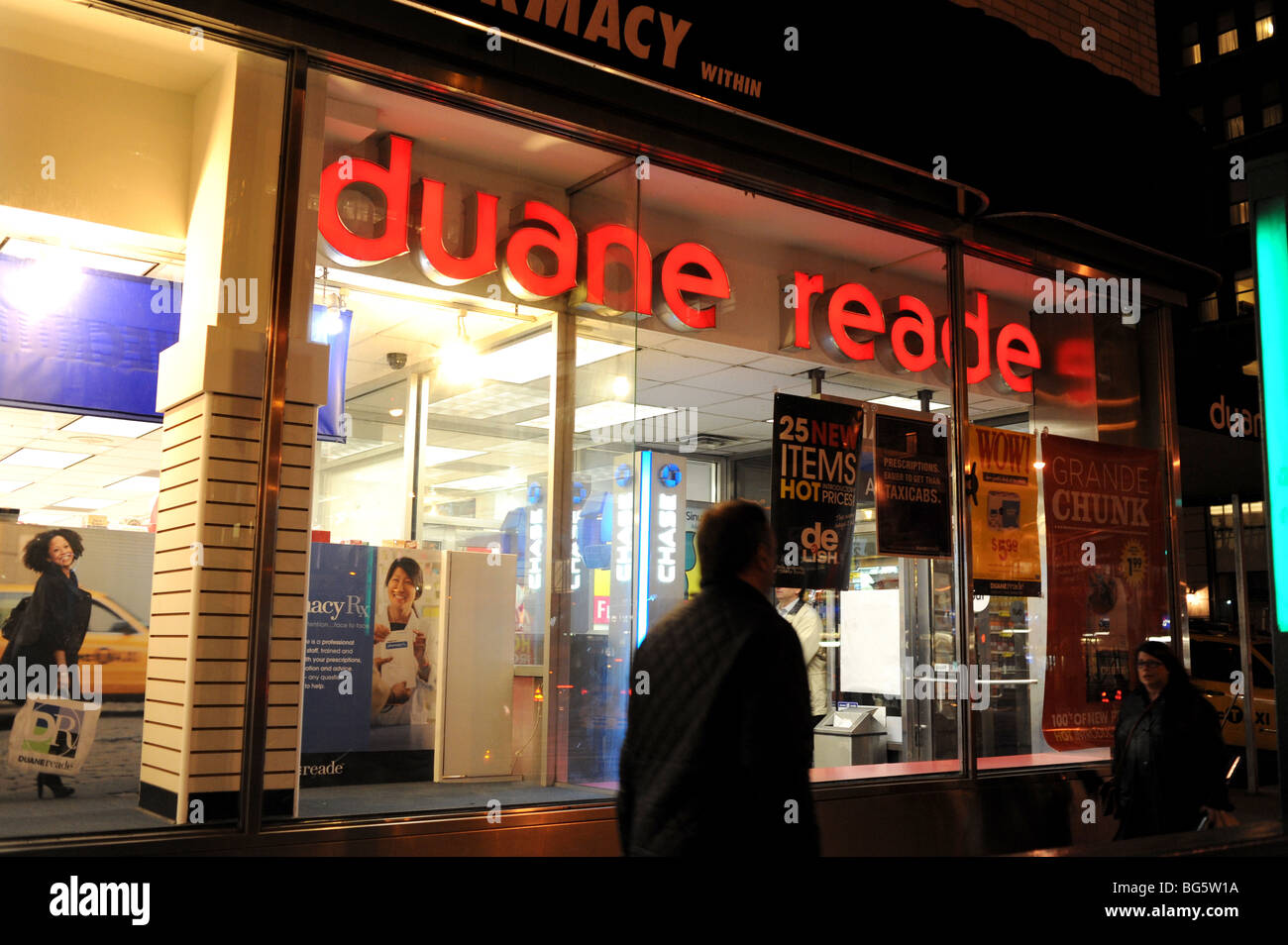 Duane Reade store editorial stock image. Image of shop - 172387819