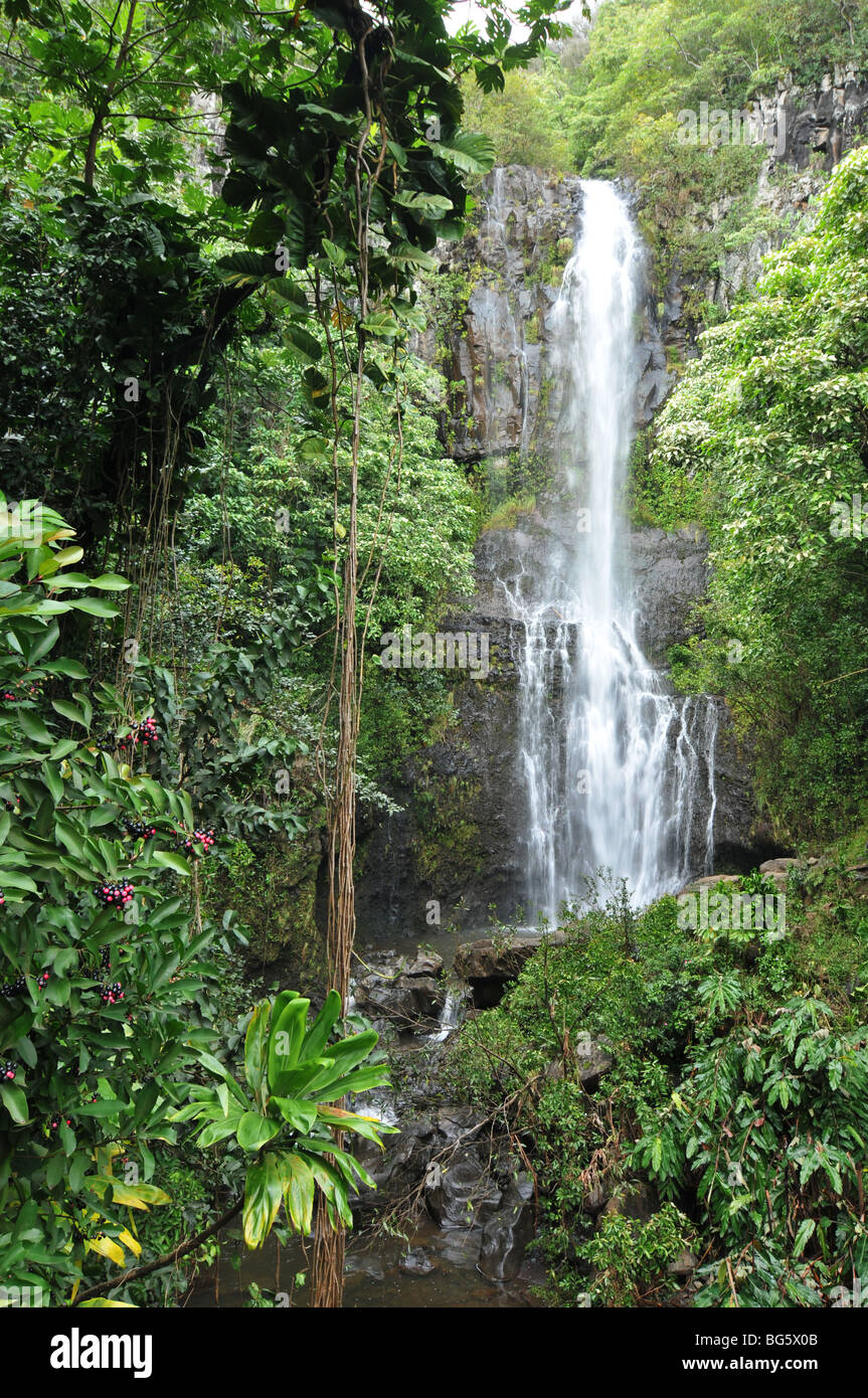 waterfall-on-the-road-to-hana-maui-hawaii-stock-photo-alamy