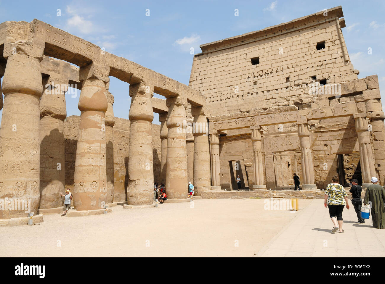 Pillars of Karnak temple complex, Luxor, Egypt Stock Photo Alamy
