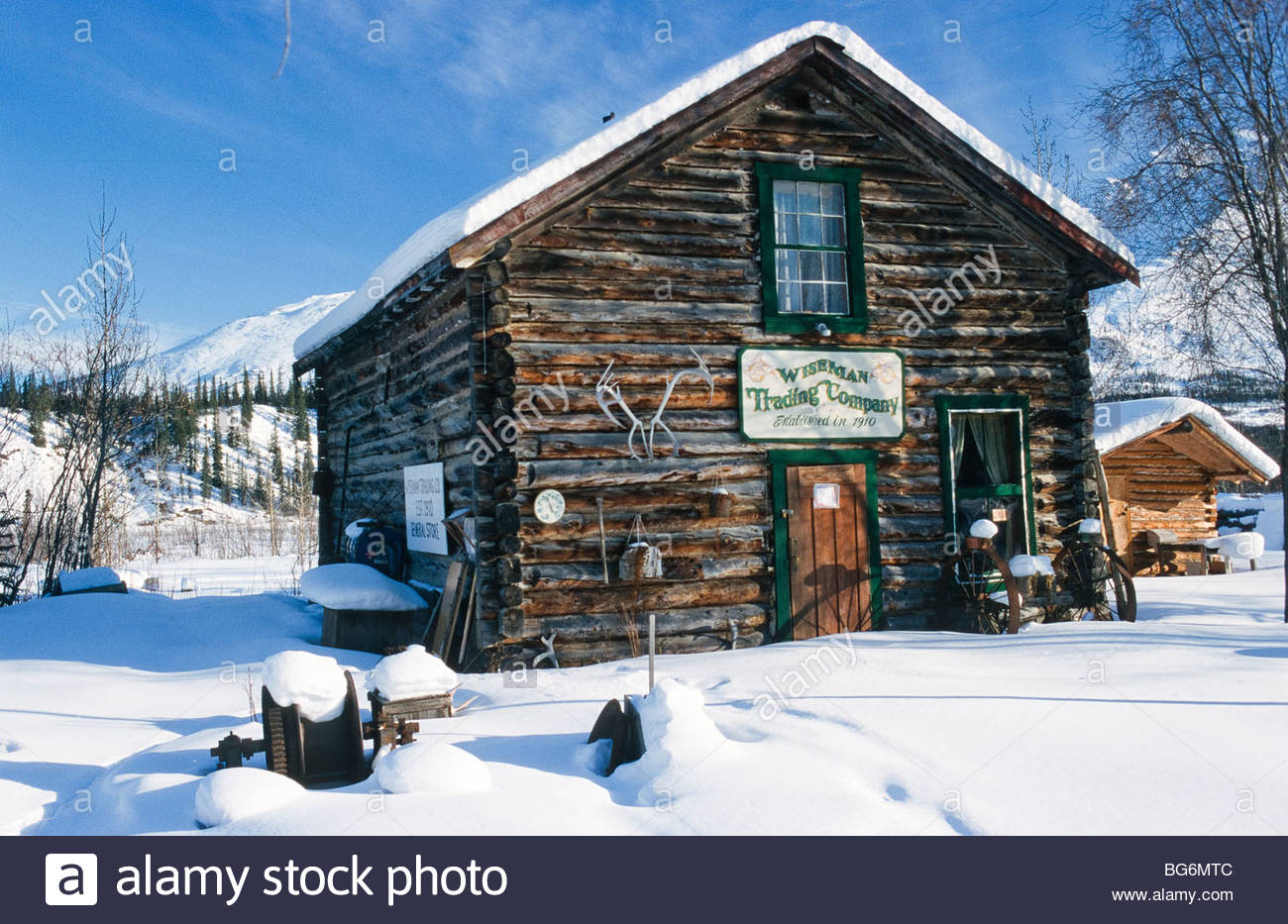 Alaska. Dalton Highway. Wiseman. Wiseman Trading Post in winter Stock