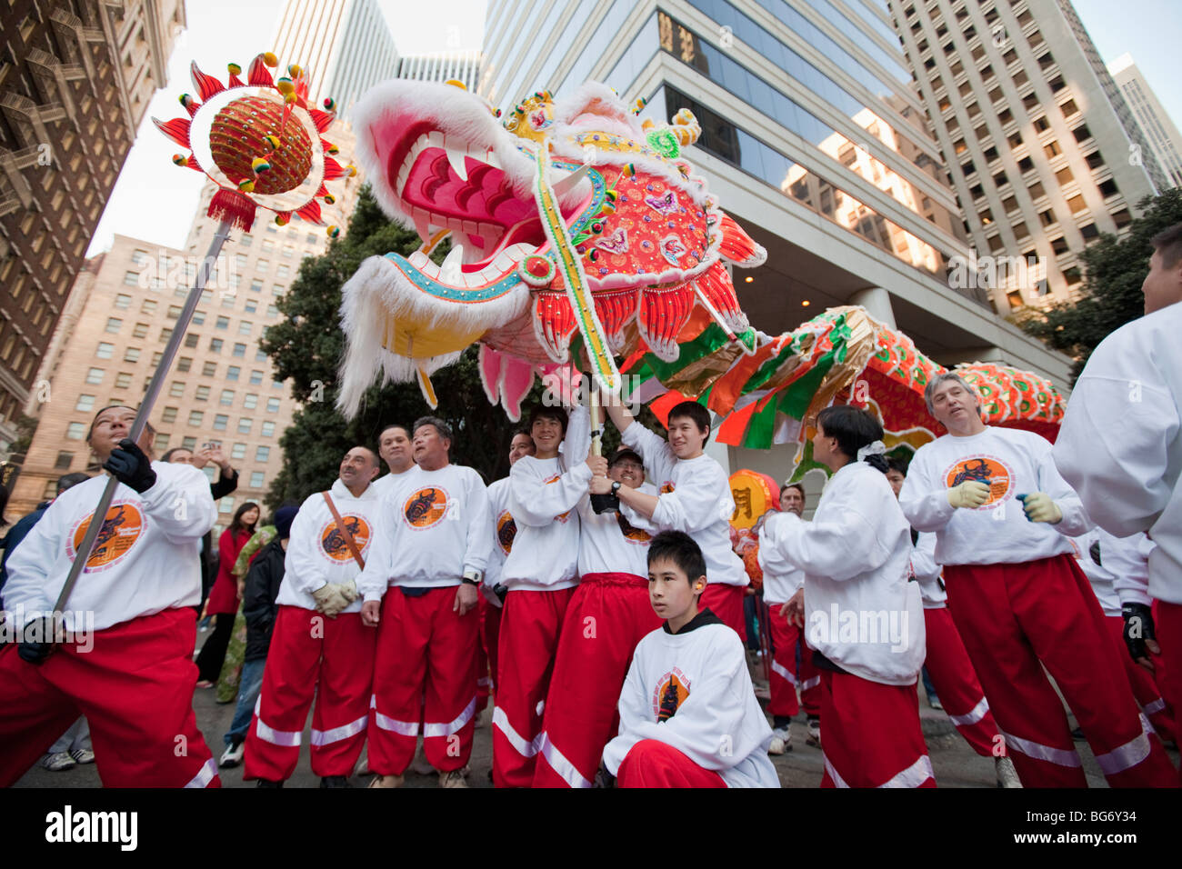 chinese new year parade participants