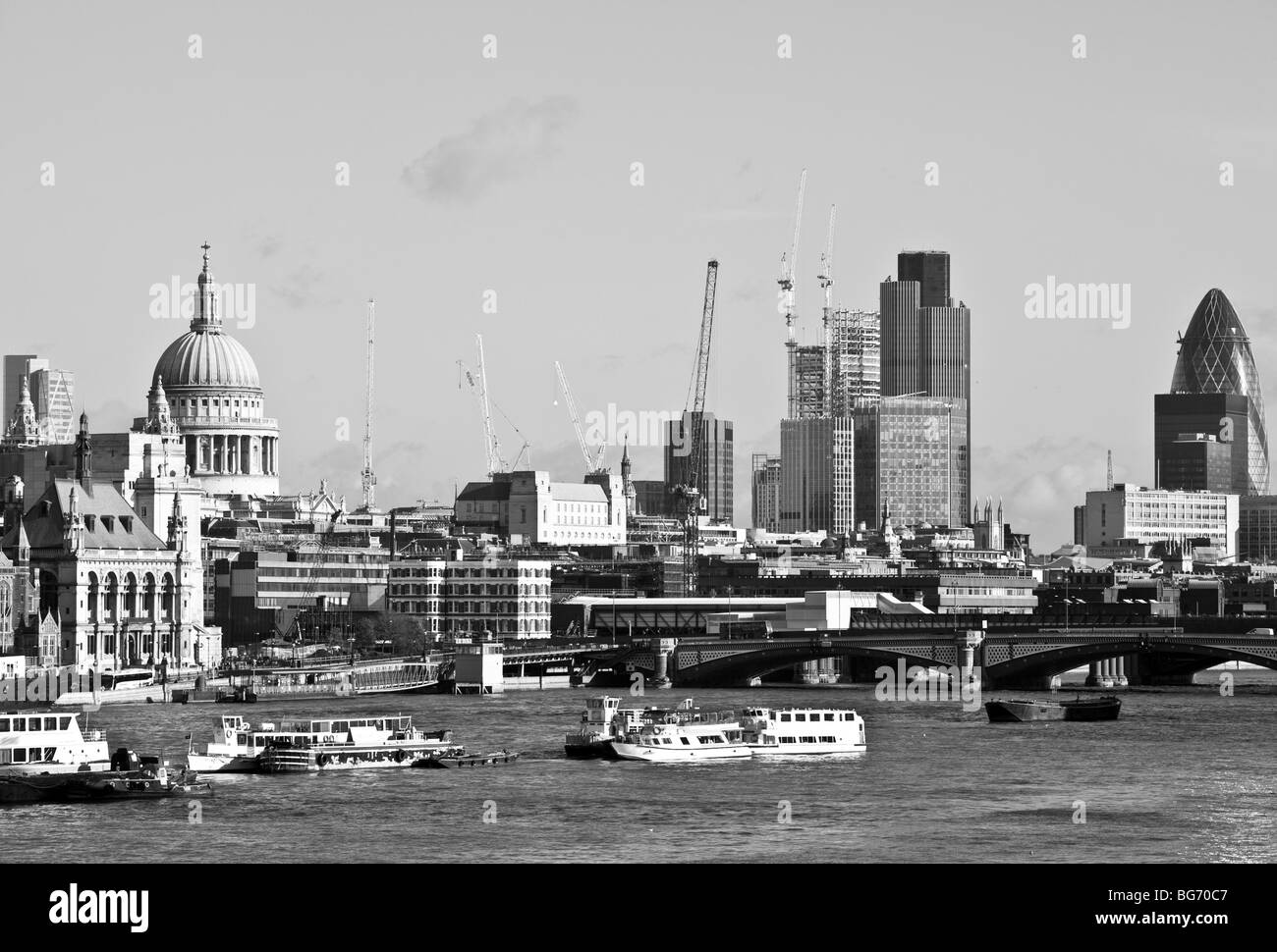London black and white hi-res stock photography and images - Alamy