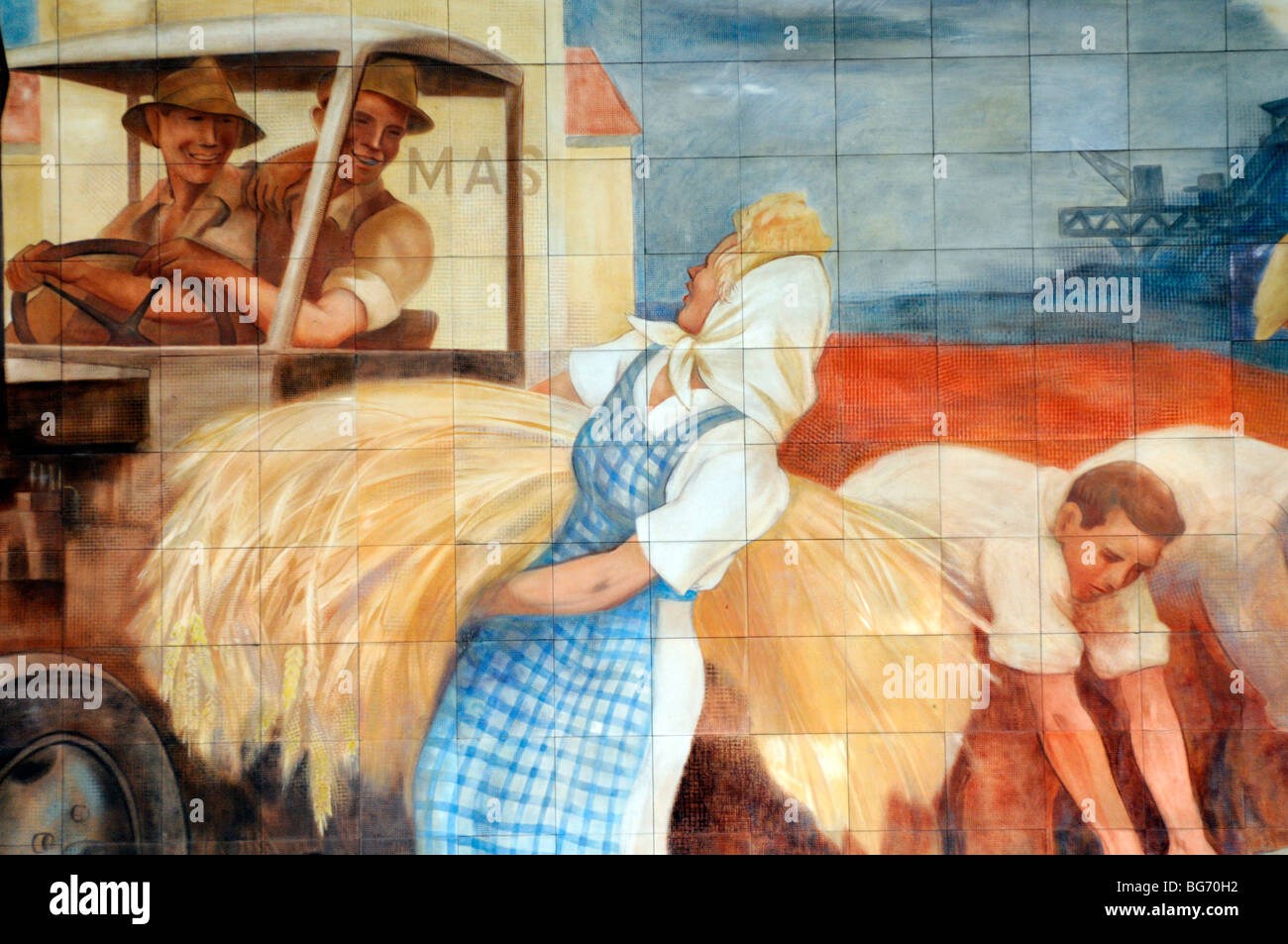 Mural depicting virtues of socialism on the Bundesministerium der finanzen (Federal Ministry of Finance), Berlin. Stock Photo