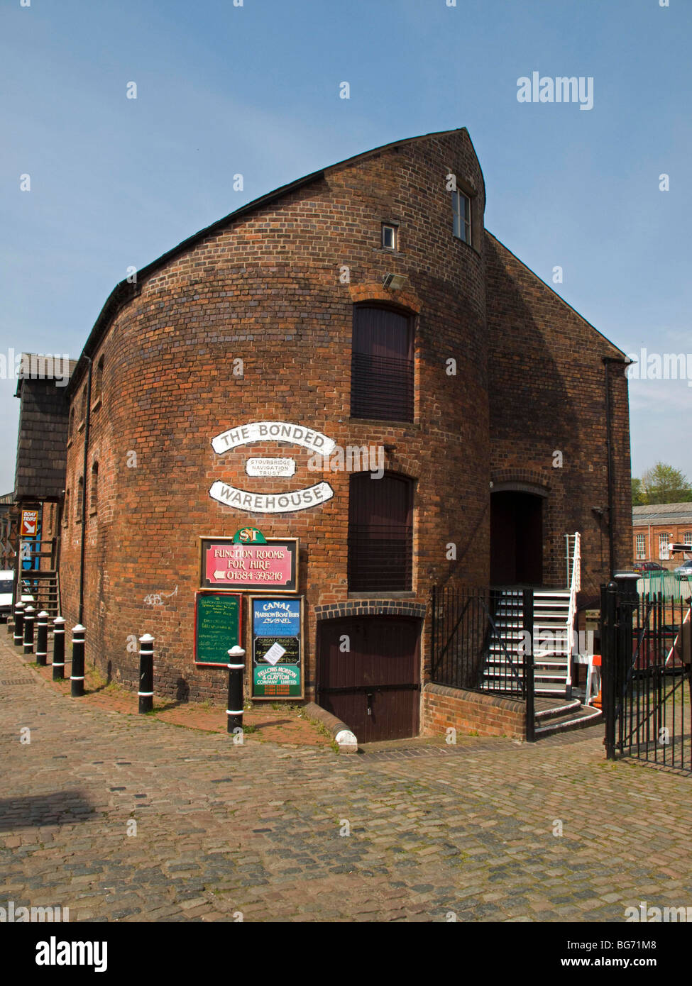 Amblecote United Kingdom England GB Along the Stourbridge branch canal. Bonded warehouse Stock