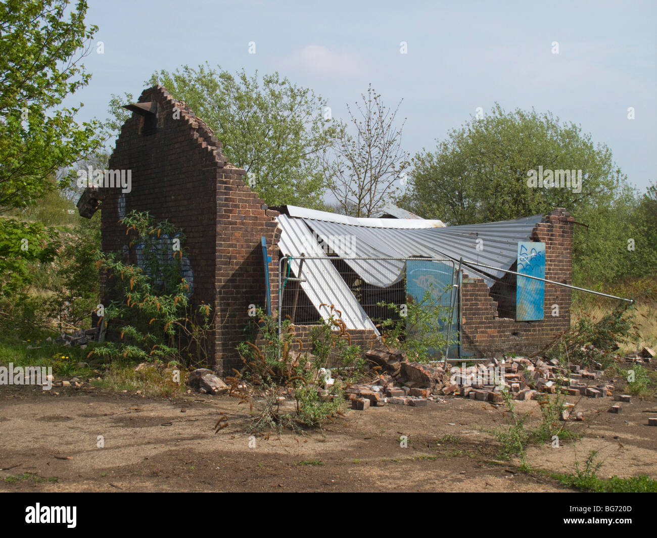 Amblecote United Kingdom England GB Along the Stourbridge branch canal. old factory Stock Photo