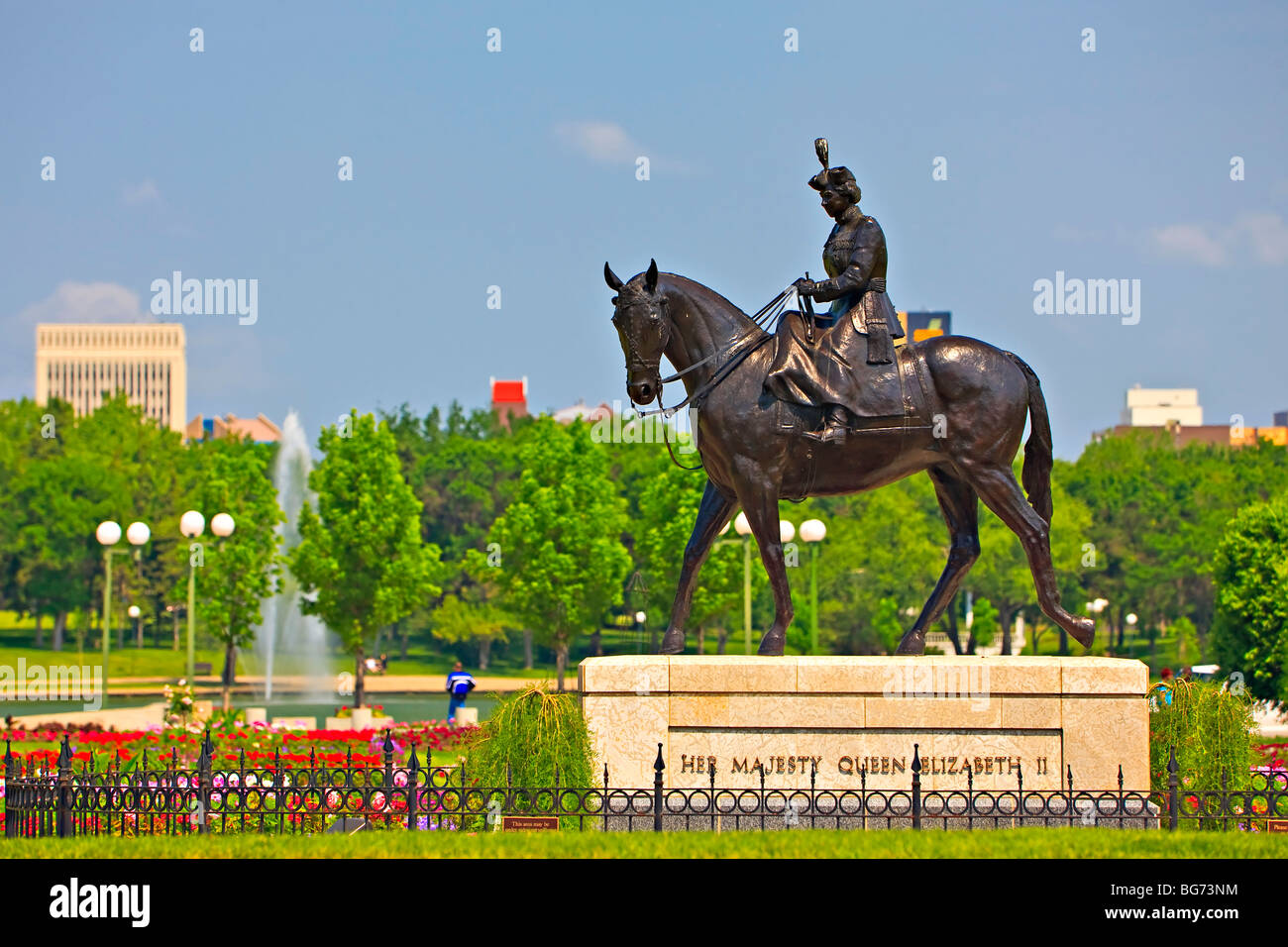 Equestrian statue of Queen Elizabeth II in the Queen Elizabeth II Gardens, City of Regina, Saskatchewan, Canada. Stock Photo