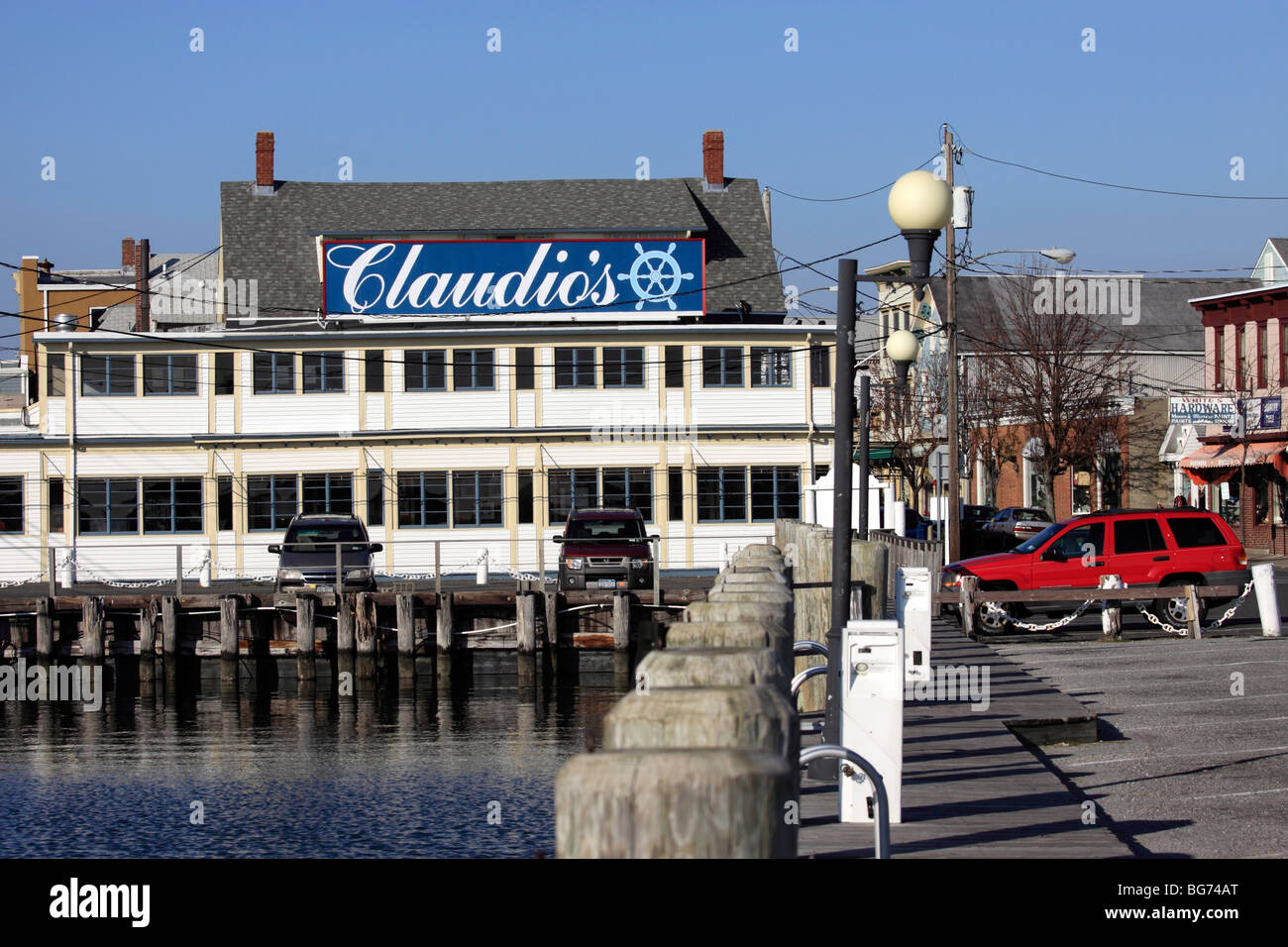 Greenport ny restaurant hires stock photography and images Alamy