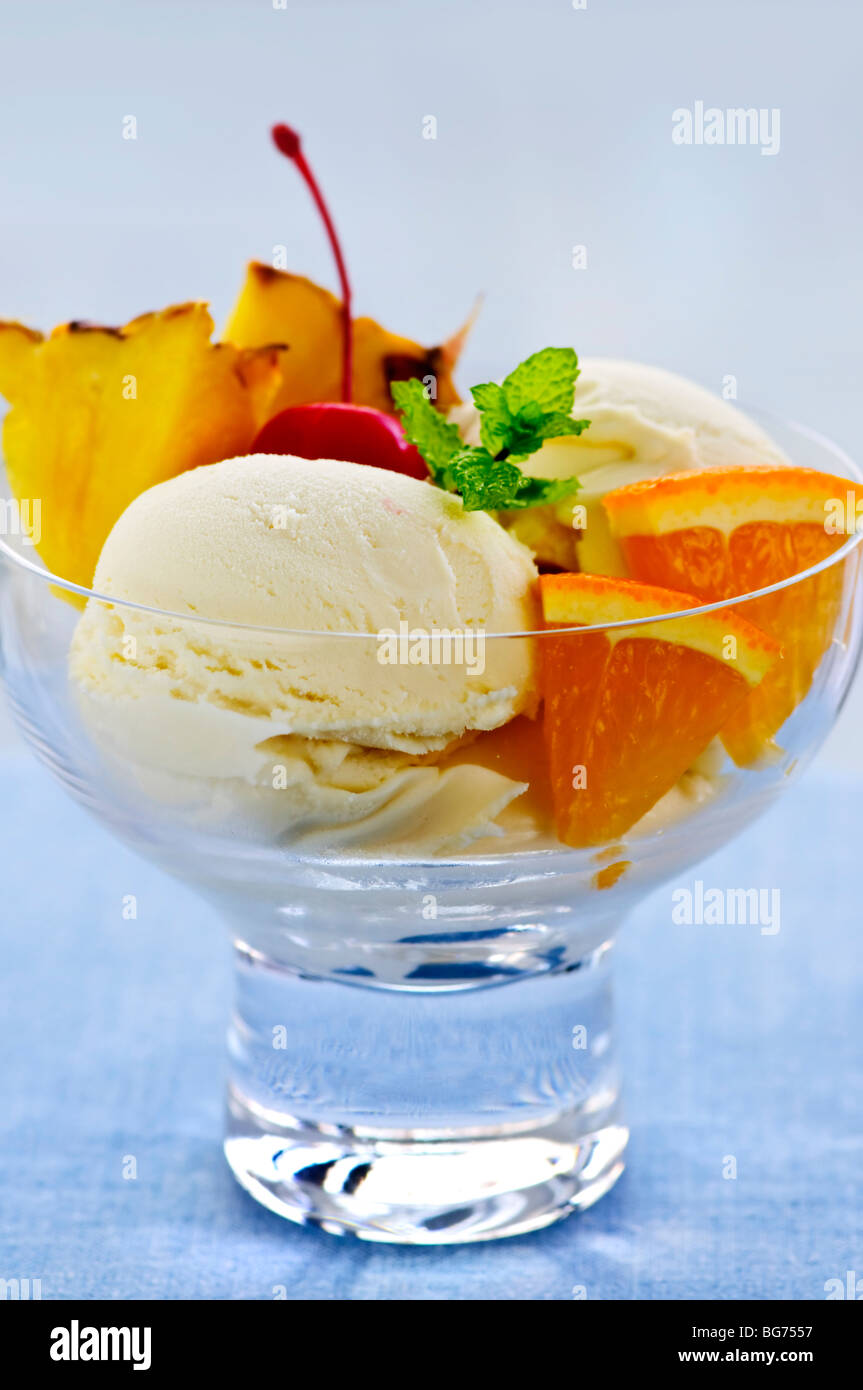 Dish of ice cream and fruit dessert Stock Photo Alamy