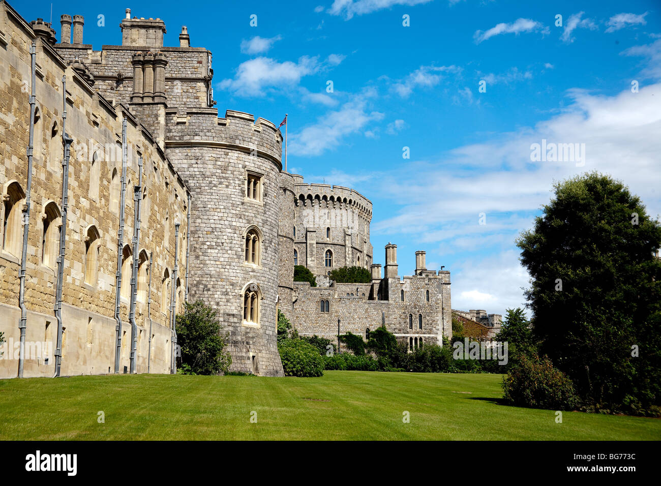 Windsor Castle by the King Henry VIII  Gate.  Windsor , Berkshire, England Stock Photo