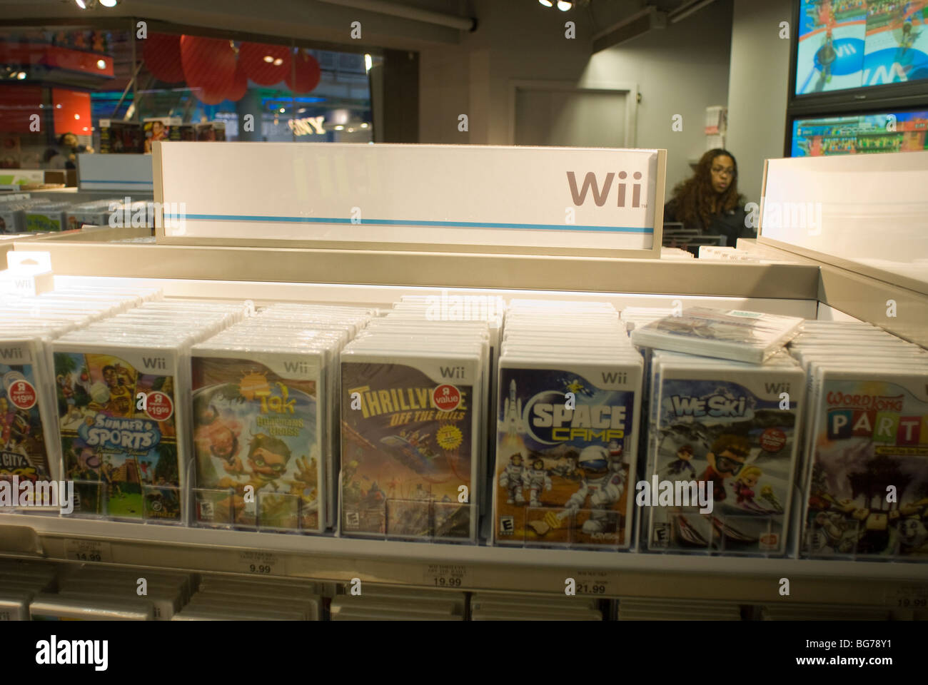 Nintendo Wii video games on sale at Toys R Us in Times Square in New York  on Sunday, November 29, 2009. (© Richard B. Levine Stock Photo - Alamy