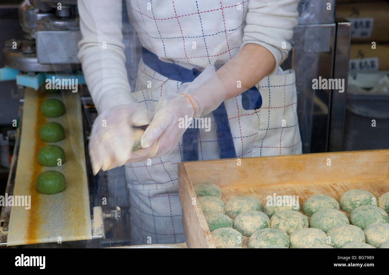 Cake shop japan hires stock photography and images Alamy