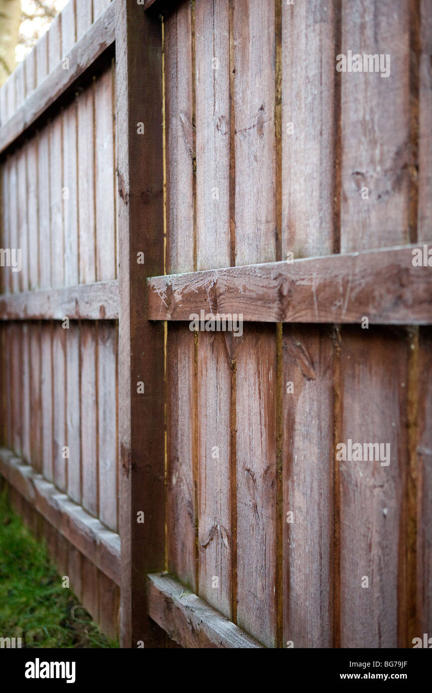 Garden fence winter hi-res stock photography and images - Alamy