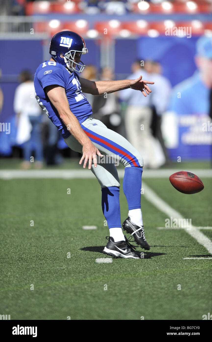 Jay Feagles of the the New York Giants punts the football Stock Photo