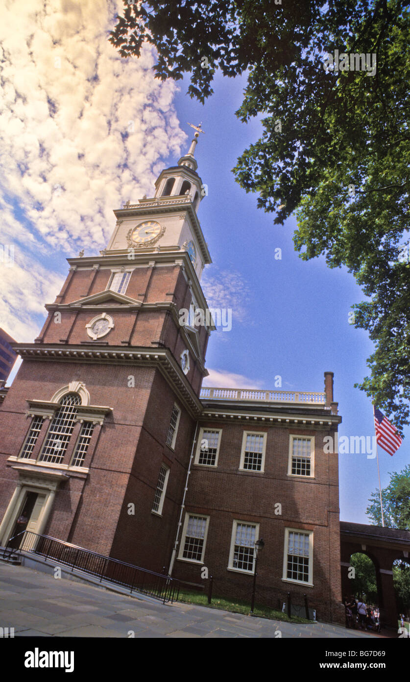 liberty to all constitution or declaration of independence