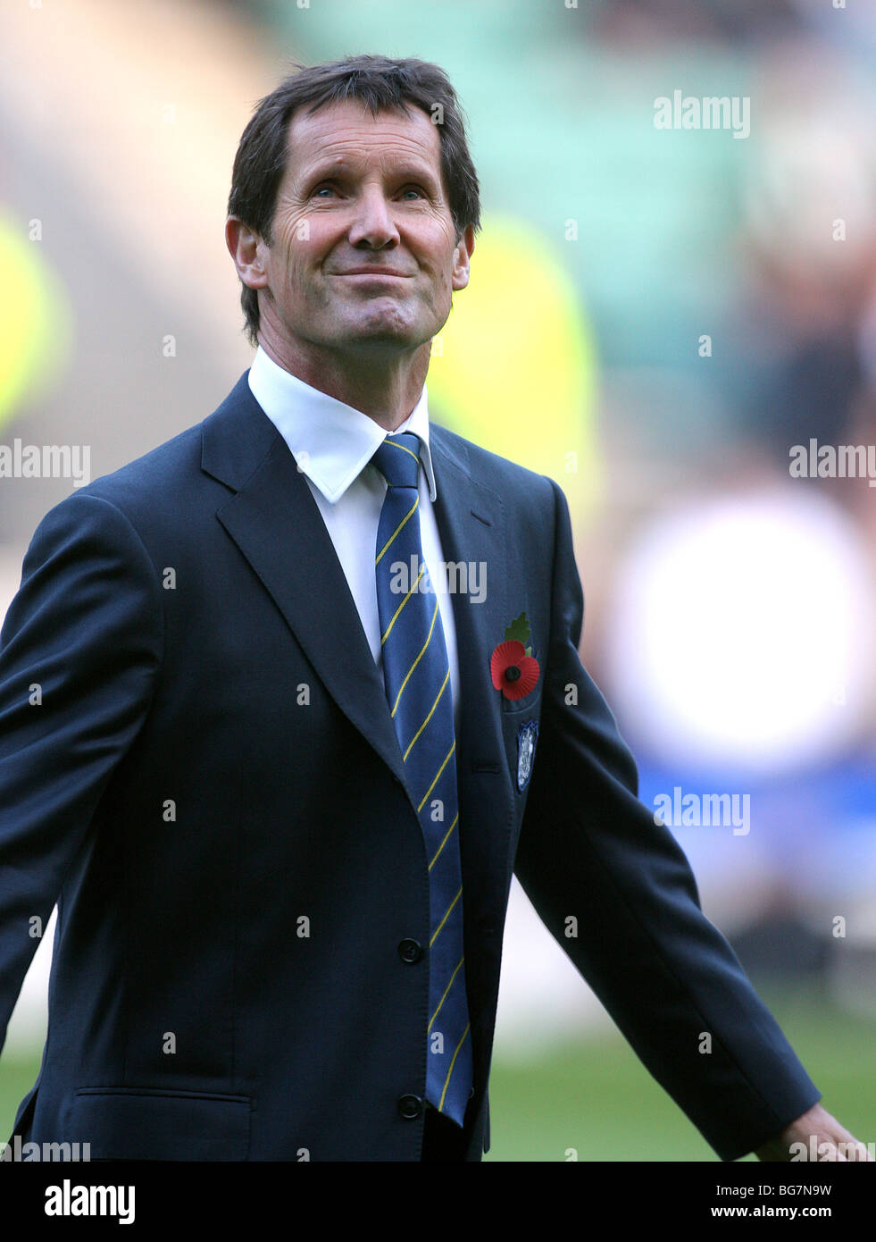 ROBBIE DEANS AUSTRALIA RUGBY COACH TWICKENHAM MIDDLESEX ENGLAND 07 November 2009 Stock Photo