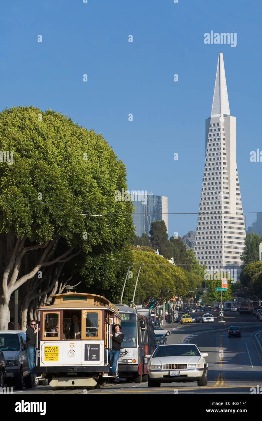 Columbus Ave, North Beach, Transamerica Building, cable car, San Francisco, California, USA Stock Photo