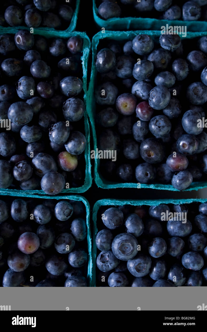 Deep blue purple blueberries fill hires stock photography and