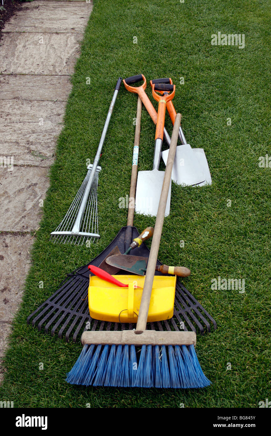 Gardening implements and tools hi-res stock photography and images - Alamy