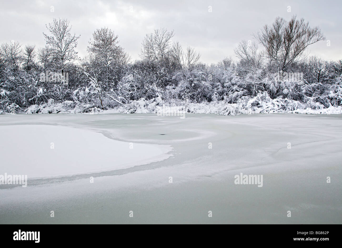 Walking By Wingra Creek In Snow >> Inches Of Snow Stock Photos Inches Of Snow Stock Images Alamy Walking By Wingra Creek In Snow >> Inches Of Snow Stock Photos Inches Of Snow Stock Images Alamy