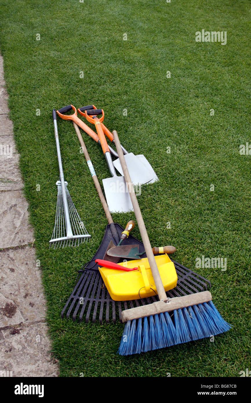 Gardening implements and tools hi-res stock photography and images - Alamy