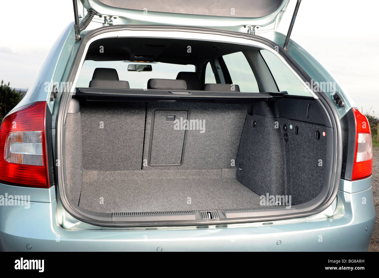 2009 Skoda octavia greenline estate boot Stock Photo Alamy