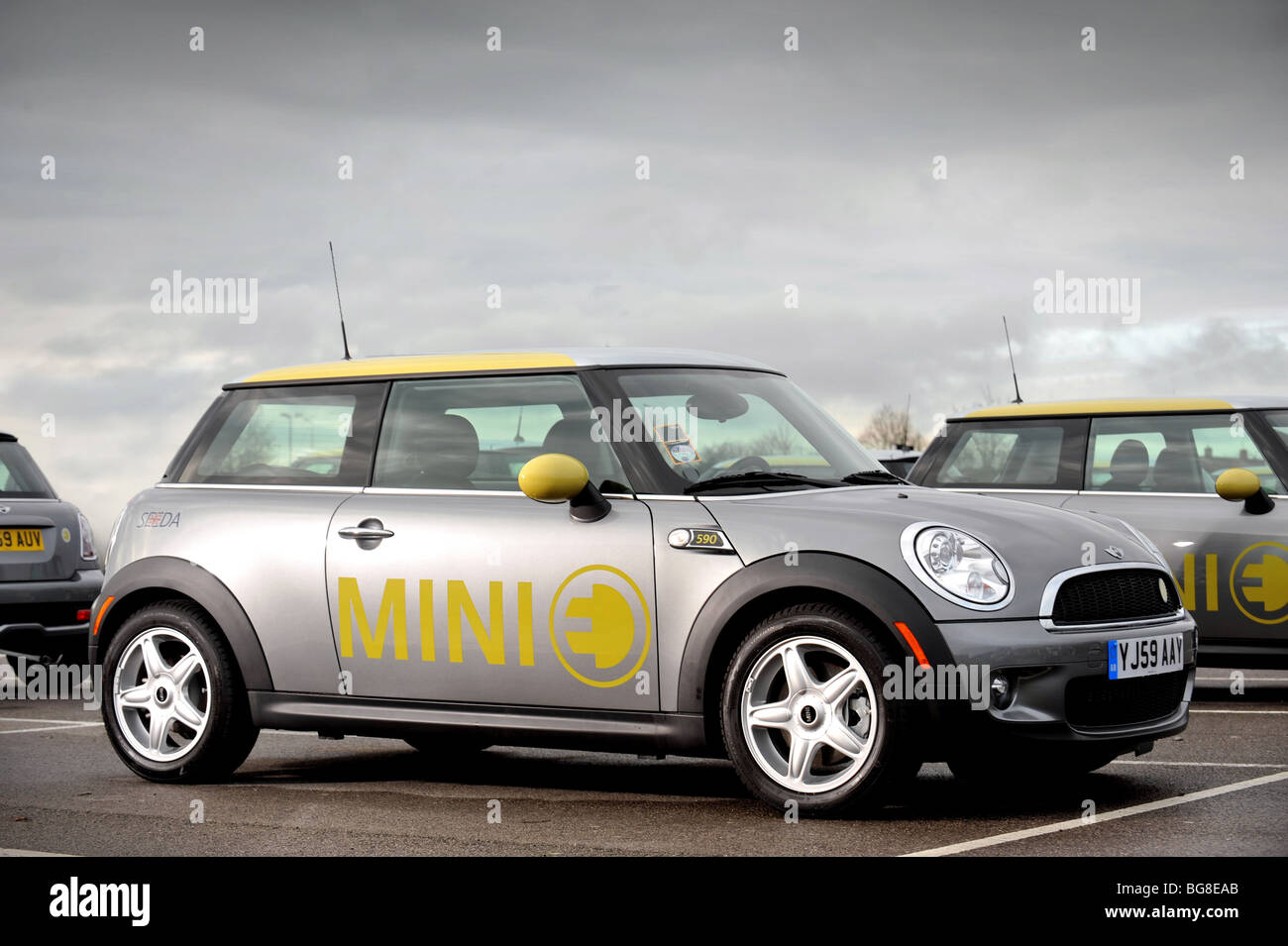 Mini Electric Car Stock Photos & Mini Electric Car Stock Images Alamy