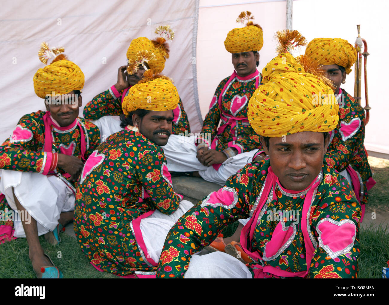Traditional Indian Elephant Riders The Elephant Festival Jaipur Rajasthan India Stock Photo
