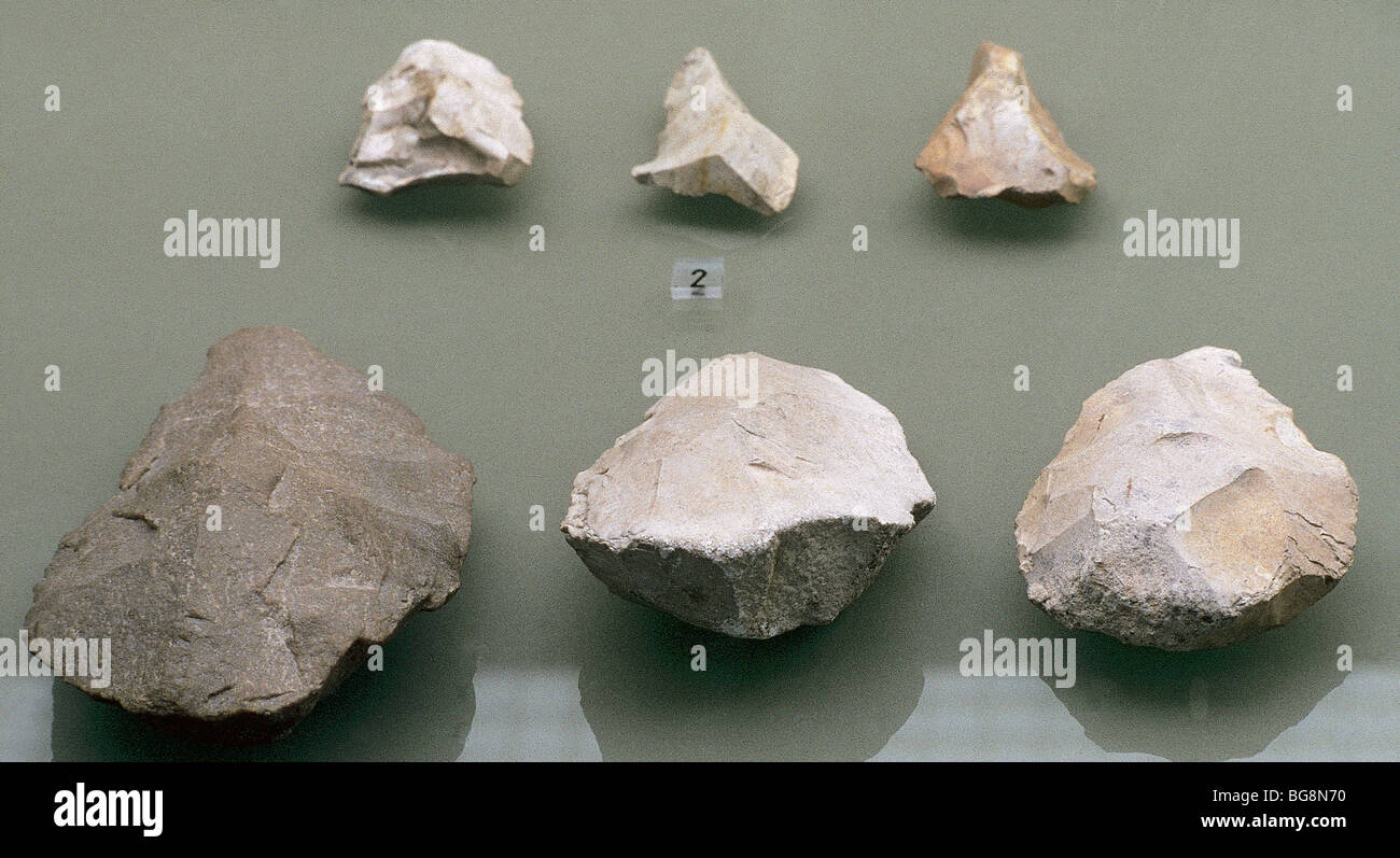 Prehistory. Middle Paleolithic or Mousterian (90,000 to 35,000 BC
