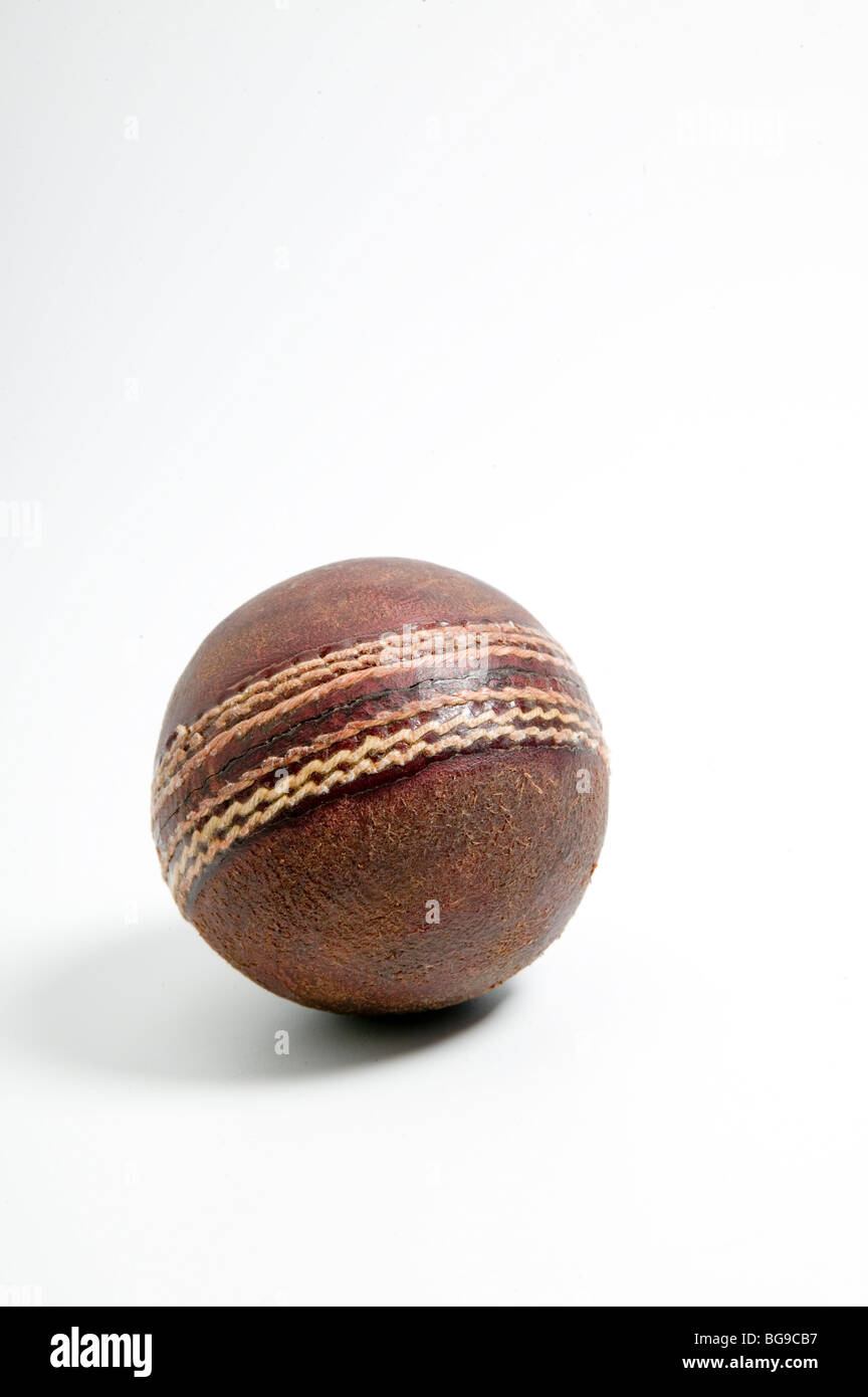 Used cricket ball hires stock photography and images Alamy